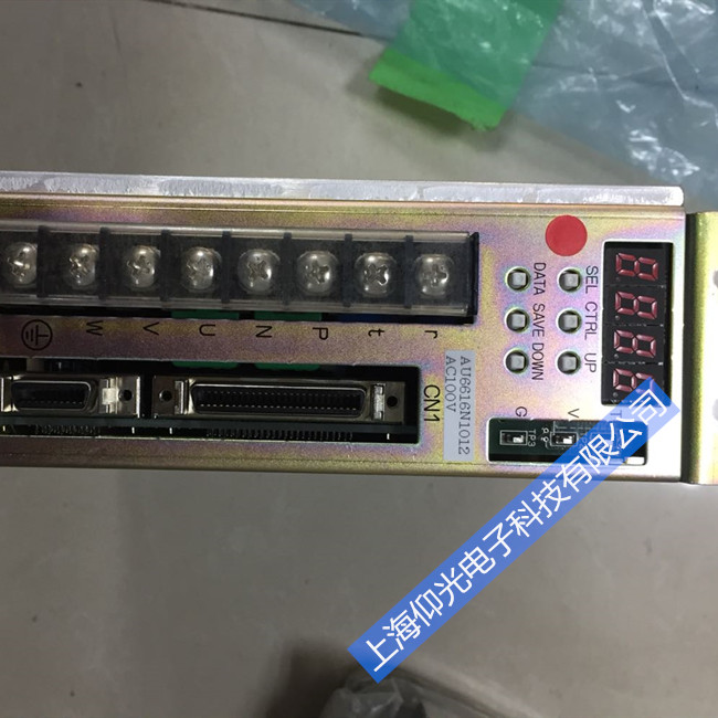 多摩川伺服驅(qū)動(dòng)器維修上電沒顯示 過(guò)電流 欠電壓修理方法