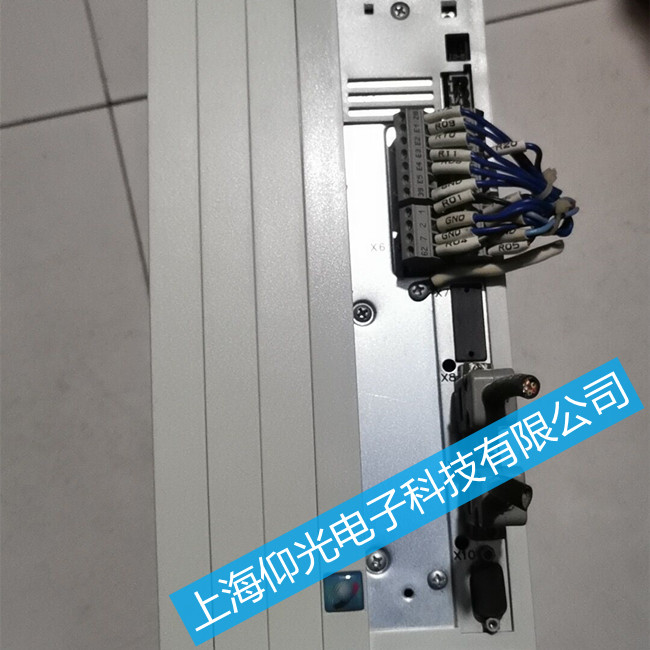 Lenze倫茨9300系列伺服驅(qū)動器維修報警代碼顯示OC1故障:短路