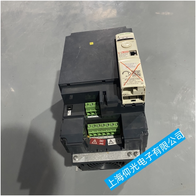 上海施耐德變頻器中文面板連接不上或黑屏的故障分析及維修方法(專業(yè)維修團(tuán)隊(duì))